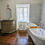 Sous Le Chateau Jumilhac-le-Grand