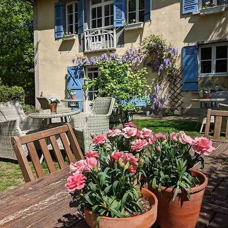 Sous Le Chateau - Romantic Riverside Beneath A Medieval Chateau Jumilhac-le-Grand