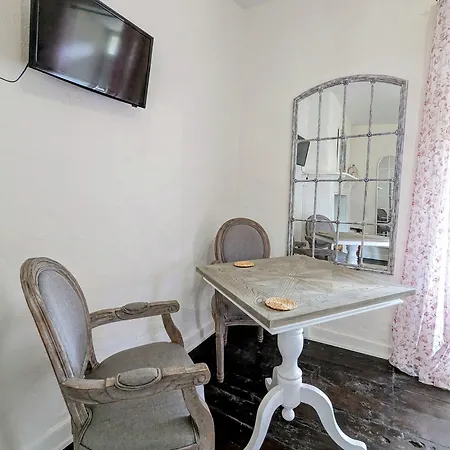 Sous Le Chateau B&B 3*