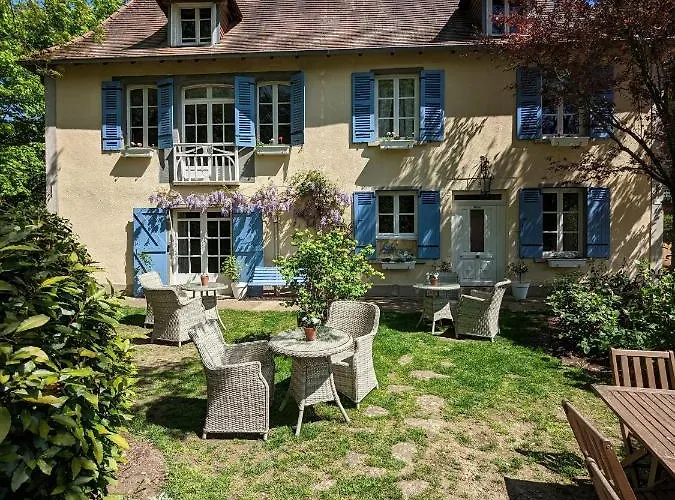 Sous Le Chateau 3* Jumilhac-le-Grand