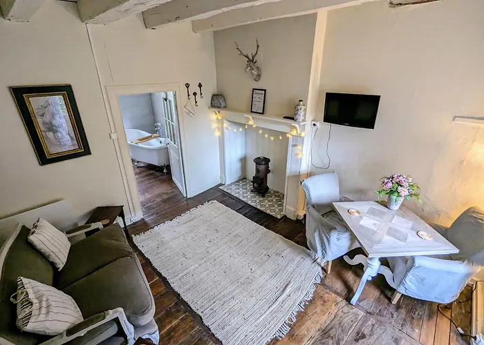 فندق مبيت وإفطار Sous Le Chateau