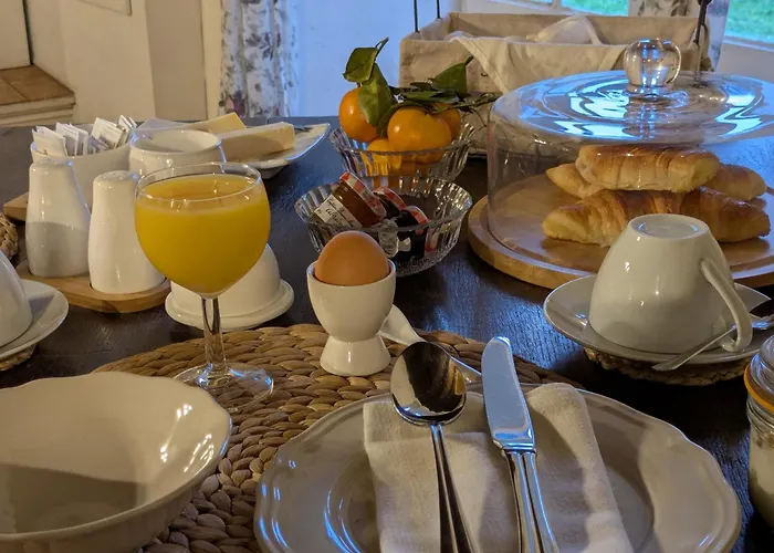 فندق مبيت وإفطار Sous Le Chateau