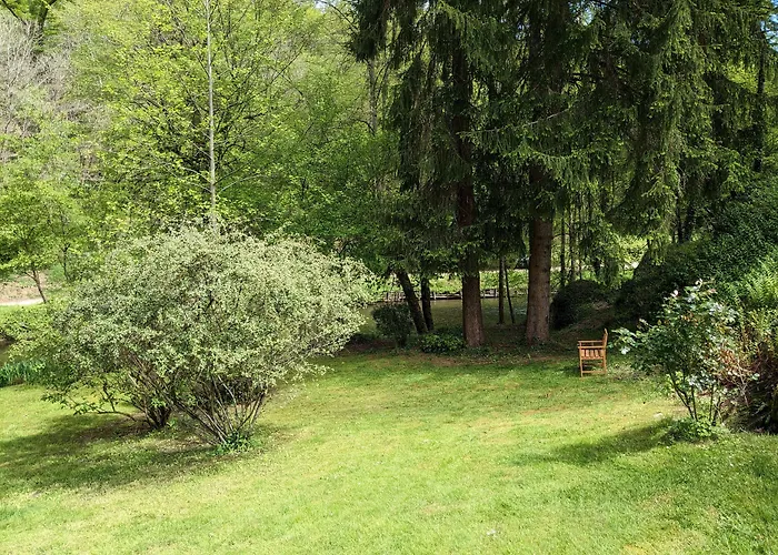 Sous Le Chateau فندق مبيت وإفطار 3*