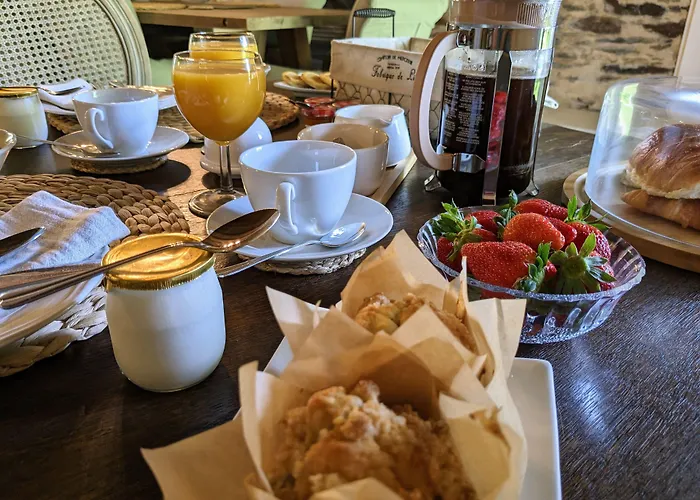 Sous Le Chateau فندق مبيت وإفطار 3*